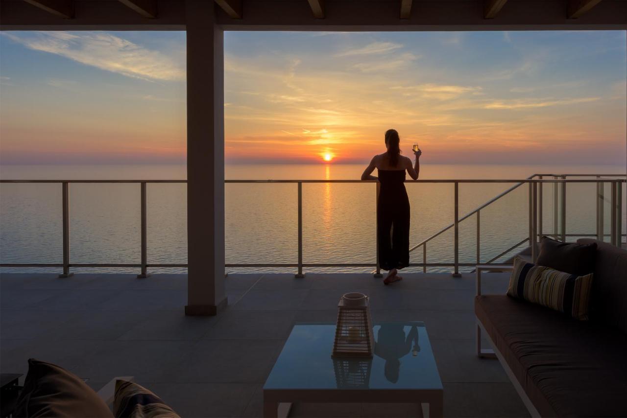 Kathisma Bay Villas - Luxury Villas - Villa Helios Kalamitsi  Ngoại thất bức ảnh